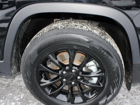 Used 2023 Jeep Cherokee Altitude Lux image 8