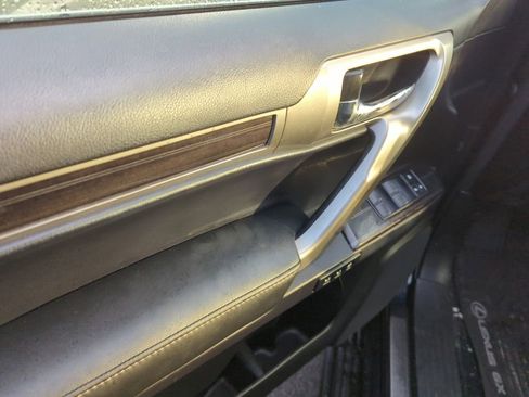 Used 2020 Lexus GX 460 Premium image 8