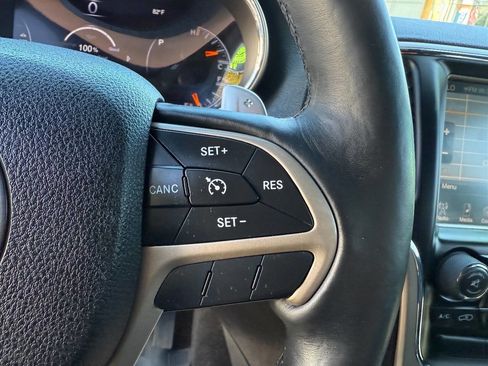 Used 2014 Jeep Grand Cherokee Limited image 29