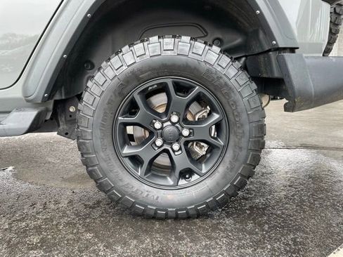Used 2022 Jeep Wrangler Unlimited Sport AWD/4WD image 31
