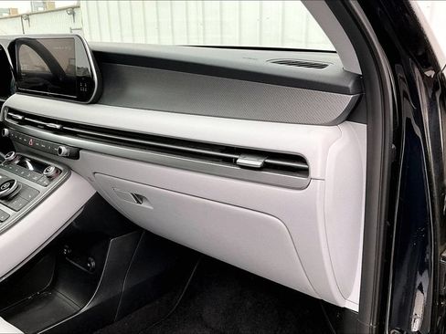 Used 2025 Hyundai Palisade SEL FWD image 19