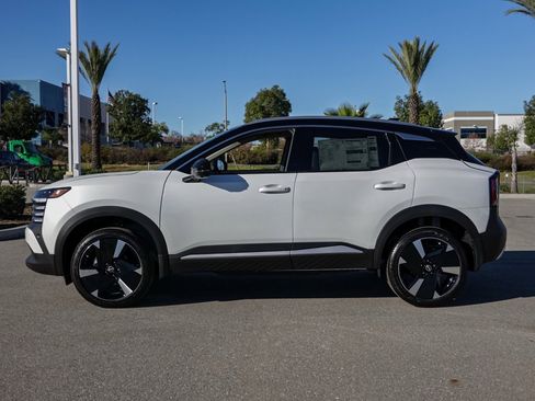 New 2026 Nissan Kicks SR image 7