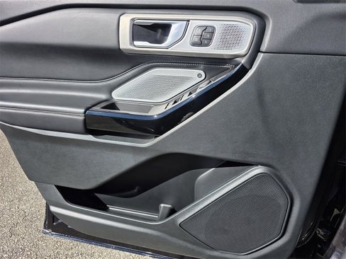 Used 2024 Ford Explorer ST w/ Equipment Group 401A image 30