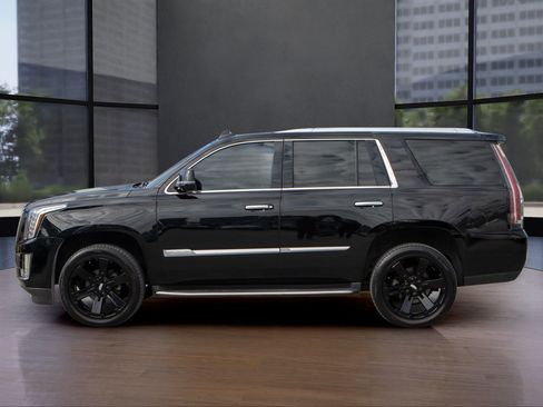 Used 2016 Cadillac Escalade Luxury image 8