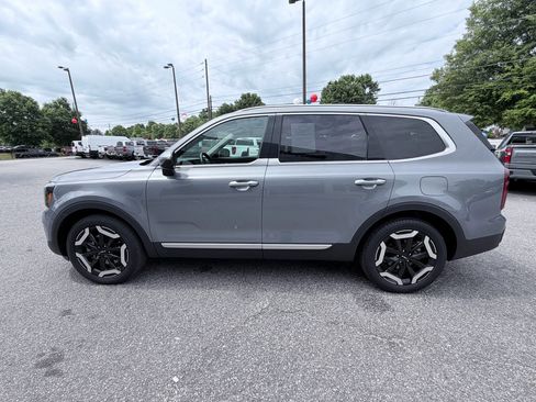 Used 2025 Kia Telluride S AWD/4WD image 5