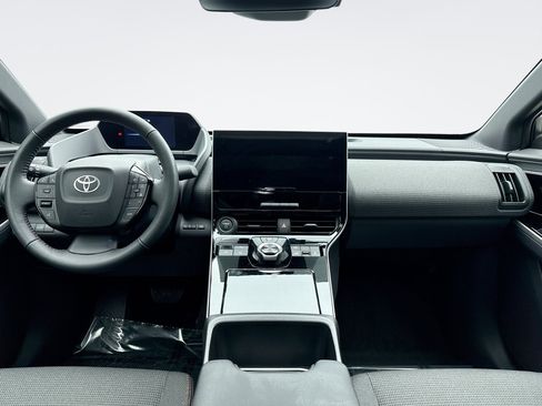 Used 2025 Toyota bZ4X AWD image 14