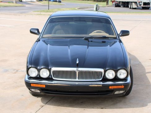 Used 1995 Jaguar XJ6 RWD image 30