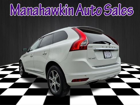 Used 2015 Volvo XC60 T6 Platinum image 4