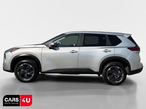 Used 2024 Nissan Rogue SV AWD/4WD image 4