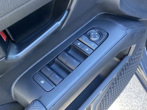 Used 2025 Toyota Tacoma SR image 11