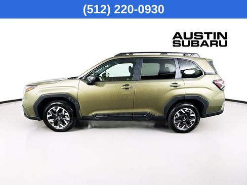 Used 2026 Subaru Forester Premium AWD/4WD image 5