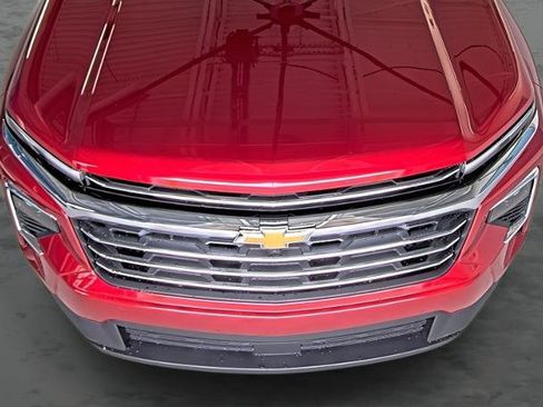New 2026 Chevrolet Traverse LT w/ Driver Confidence Package FWD image 18