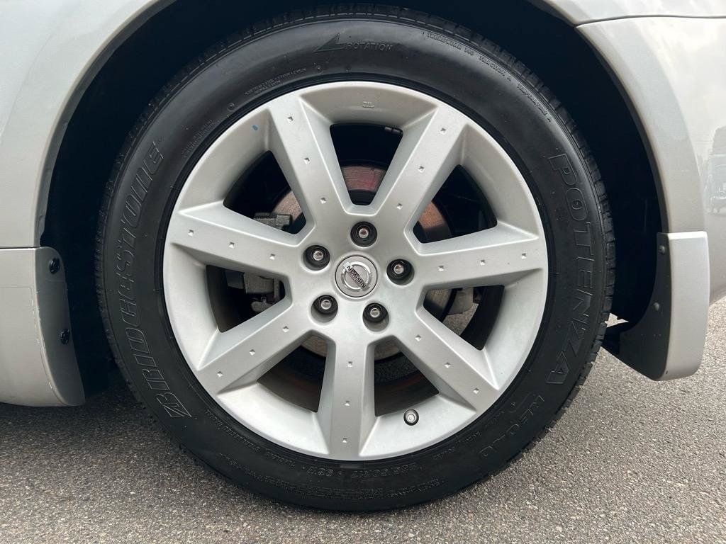 Used 2005 Nissan 350Z Touring RWD image 27