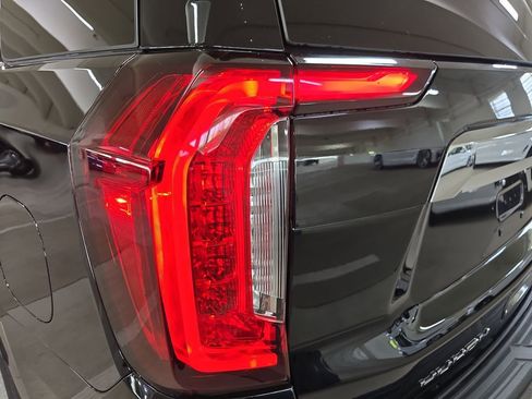 Used 2022 GMC Yukon SLT w/ SLT Luxury Package RWD image 32