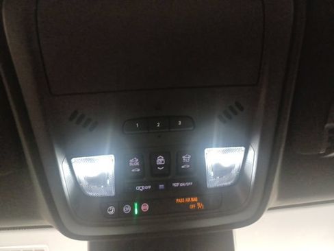 Used 2025 Cadillac XT4 Premium Luxury w/ Technology Package FWD image 25