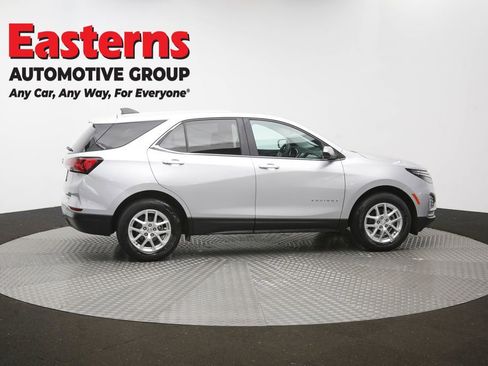 Used 2022 Chevrolet Equinox LT FWD image 43