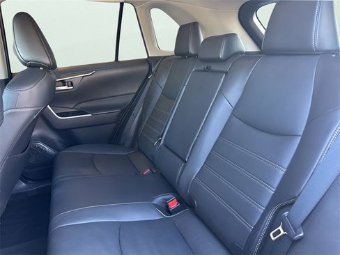 Used 2023 Toyota RAV4 XLE Premium image 43