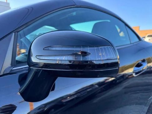 Used 2014 Mercedes-Benz SLK 250 image 10