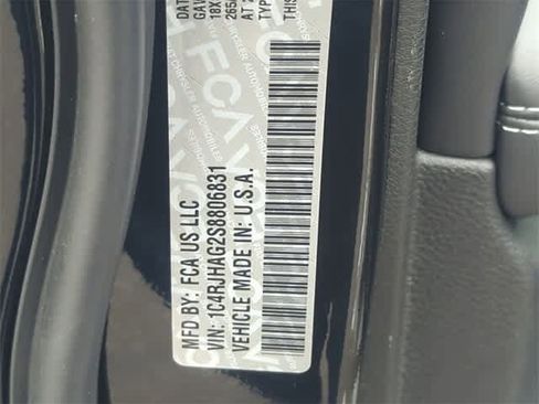 New 2025 Jeep Grand Cherokee Laredo image 37