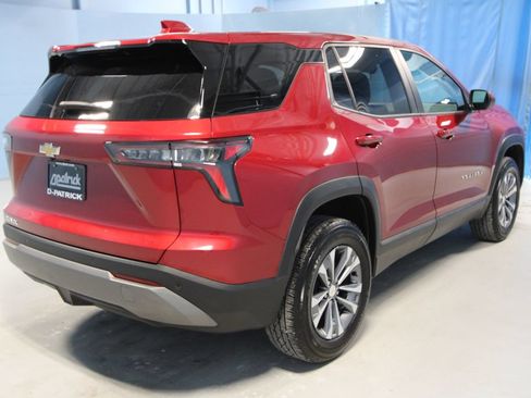 Used 2026 Chevrolet Equinox LT FWD image 28