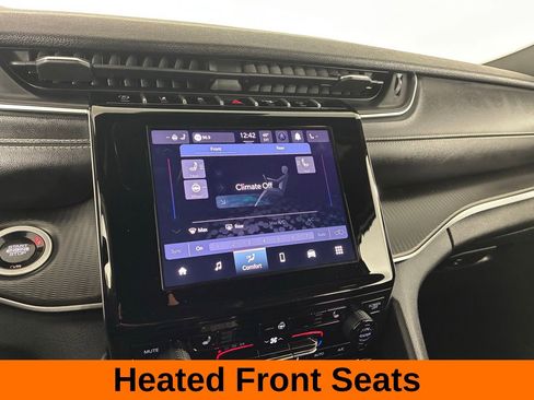 Used 2024 Jeep Grand Cherokee L Altitude image 14