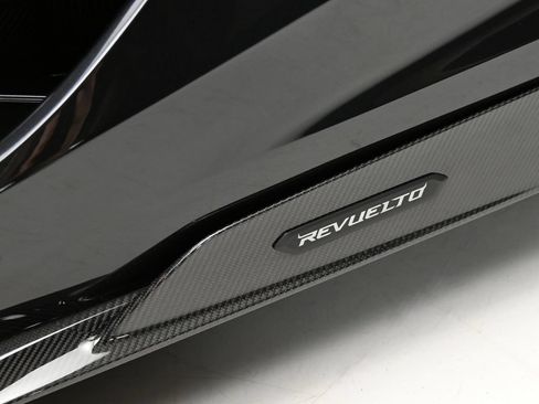 Used 2026 Lamborghini Revuelto AWD/4WD image 44