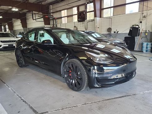 Used 2023 Tesla Model 3 Performance image 5