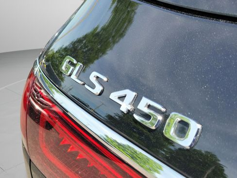 Certified 2023 Mercedes-Benz GLS 450 4MATIC image 31