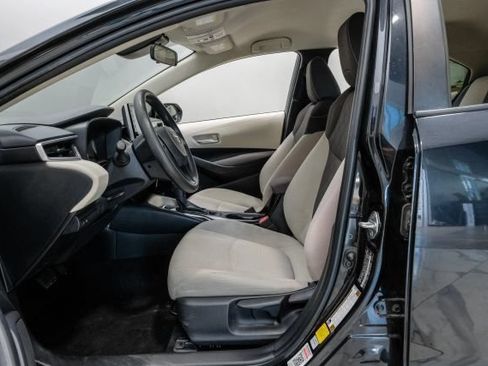 Used 2021 Toyota Corolla LE FWD image 6