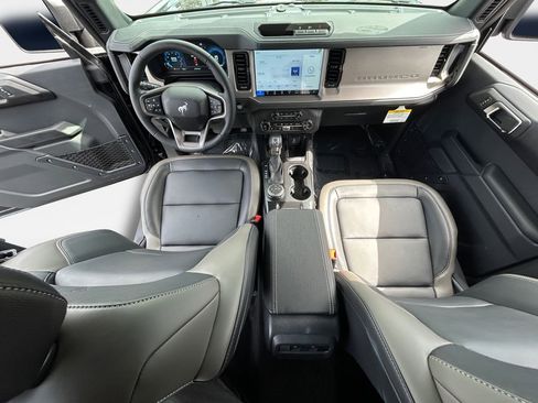 New 2025 Ford Bronco Outer Banks image 35