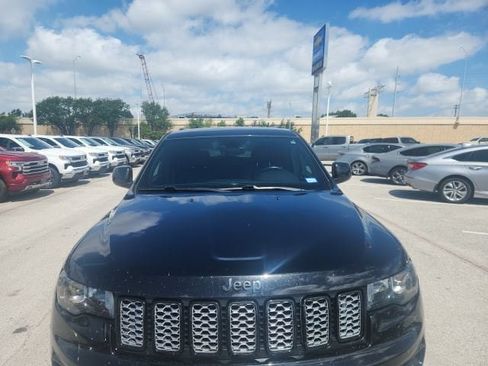 Used 2018 Jeep Grand Cherokee Altitude AWD/4WD image 7