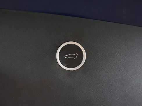 Used 2020 Tesla Model X Long Range image 20