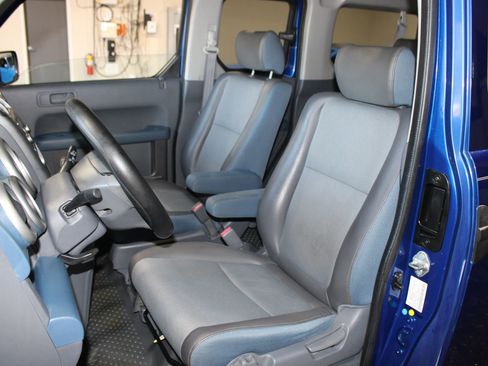 Used 2004 Honda Element EX image 18