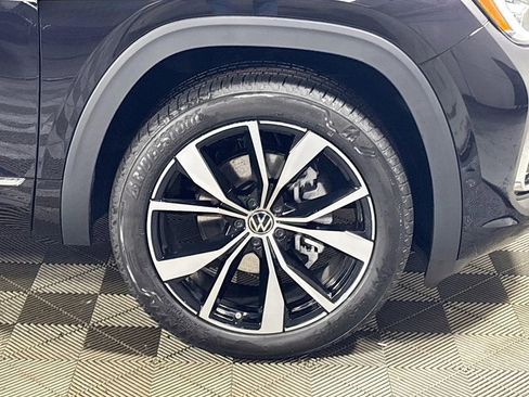 New 2025 Volkswagen Atlas SEL Premium R-Line image 24