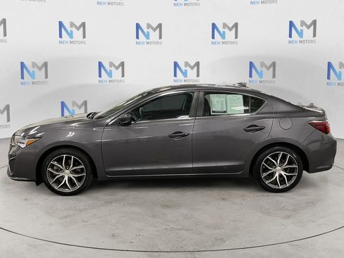 Used 2019 Acura ILX w/ Technology Package image 2
