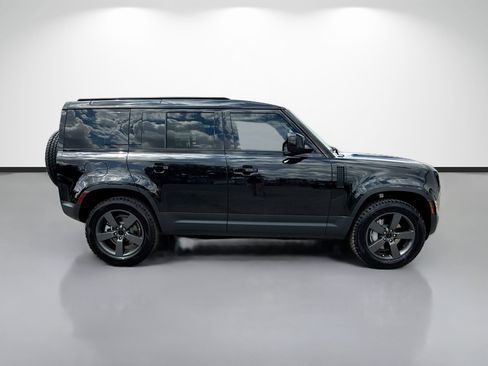 New 2026 Land Rover Defender 110 S AWD/4WD image 6