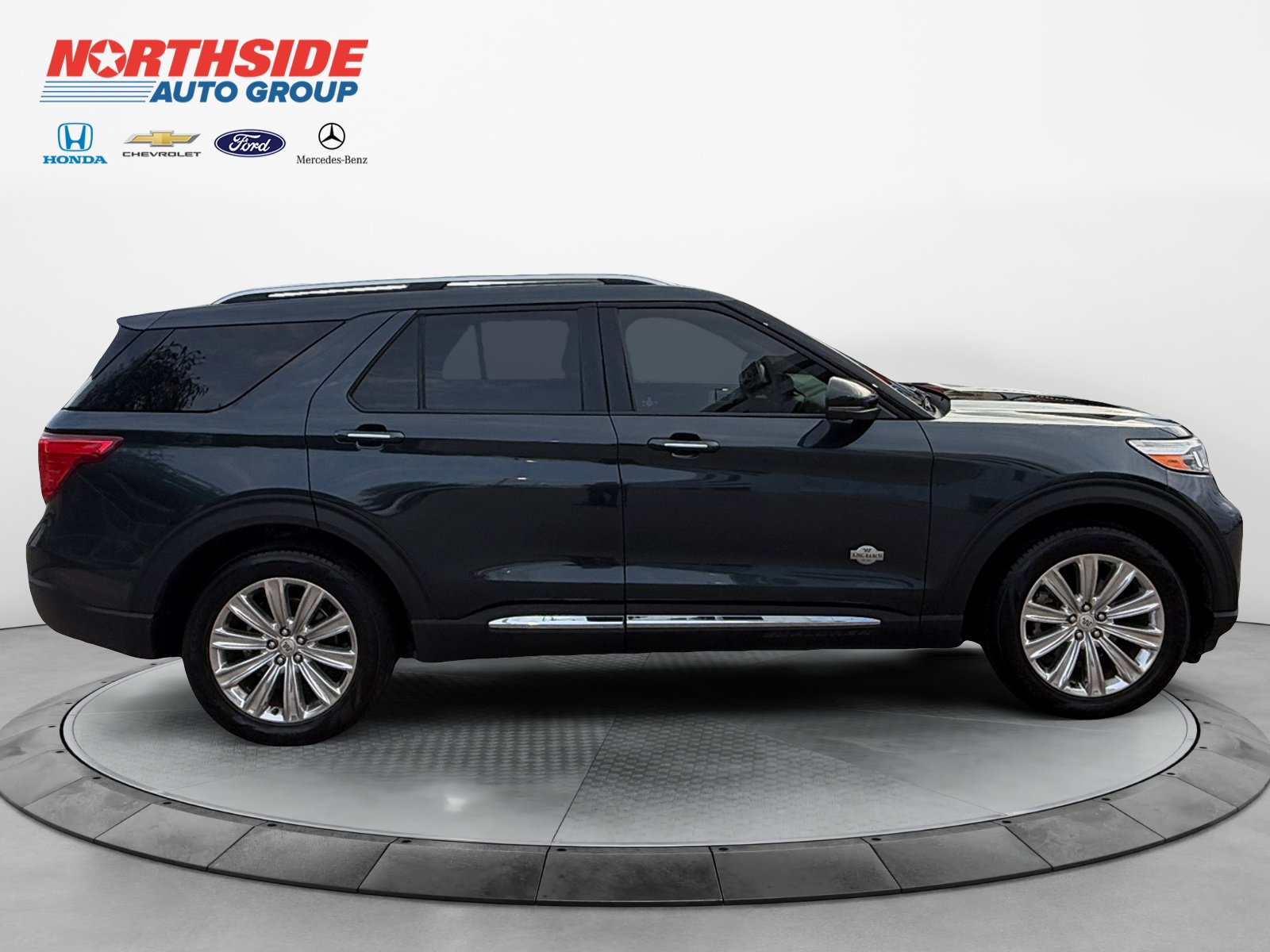 Used 2022 Ford Explorer King Ranch w/ Technology Package RWD image 8