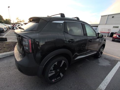 New 2025 Nissan Kicks SR image 10