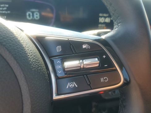 Used 2025 Kia Seltos S FWD image 16
