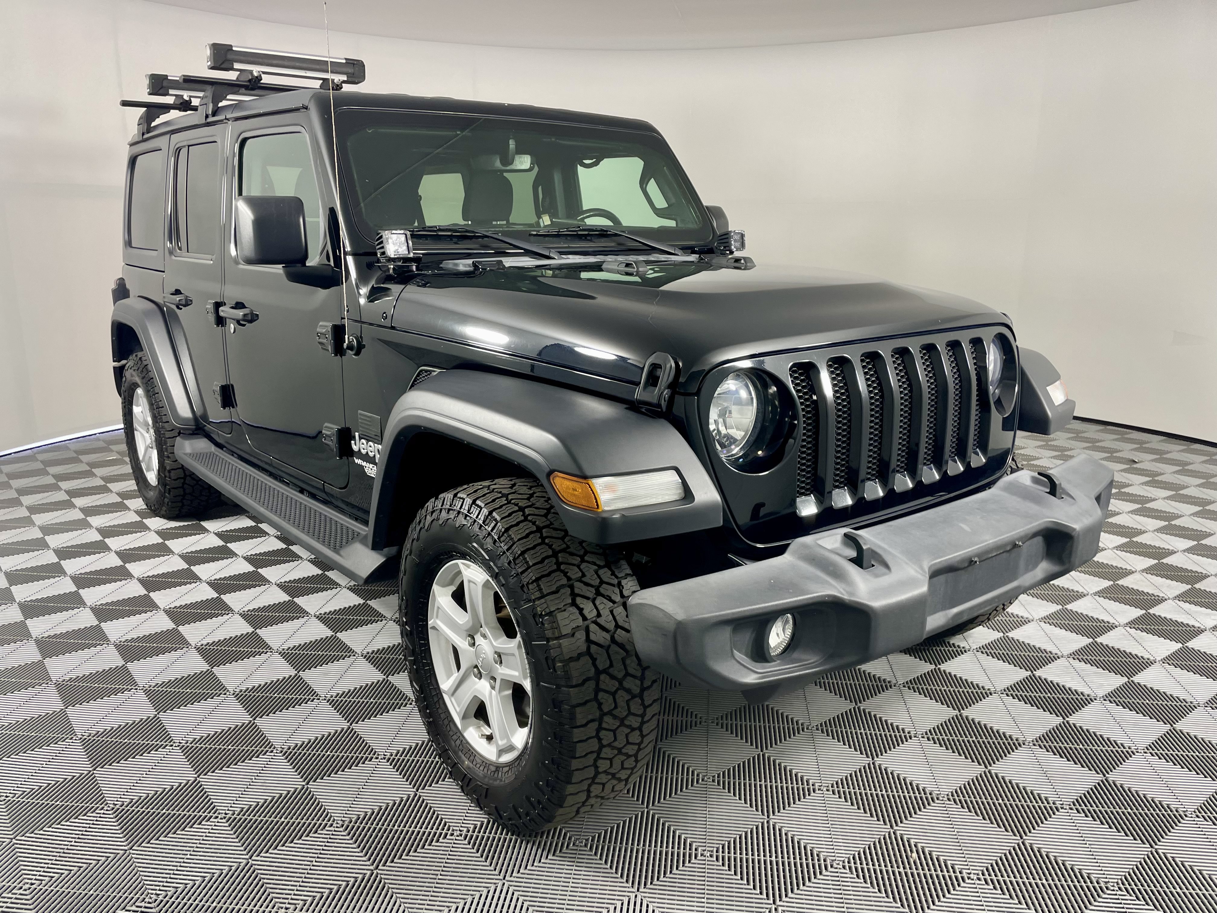 Used 2021 Jeep Wrangler Unlimited Sport AWD/4WD image 6