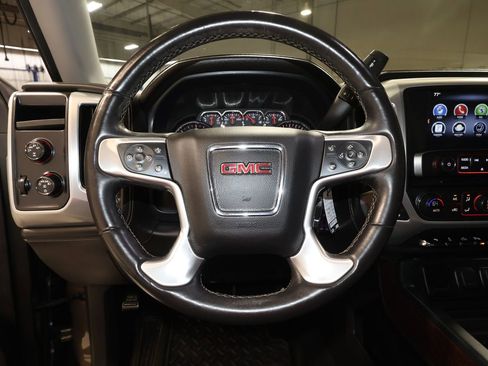 Used 2014 GMC Sierra 1500 SLT w/ SLT Crew Cab Value Package AWD/4WD image 7