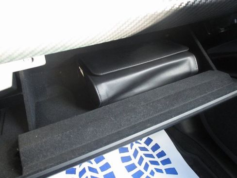 Used 2025 Subaru Ascent Premium w/ Premium Package image 16