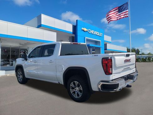 Used 2023 GMC Sierra 1500 SLE w/ X31 Off-Road Package AWD/4WD image 7