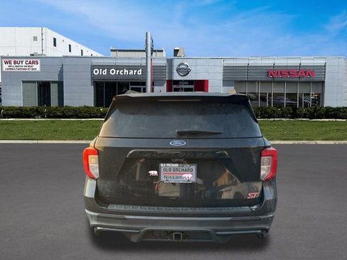 Used 2022 Ford Explorer ST w/ Equipment Group 401A image 4