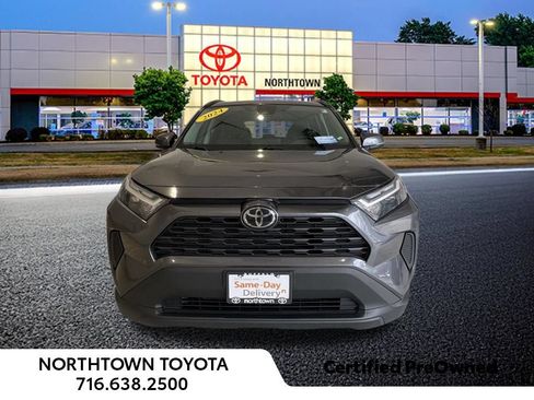 Used 2024 Toyota RAV4 XLE AWD/4WD image 6