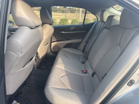 Used 2023 Toyota Camry XLE w/ Cold Weather Package image 8