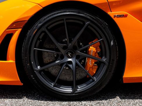 New 2027 McLaren 750S RWD image 31