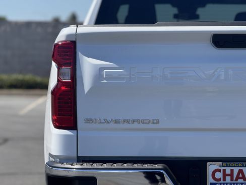 New 2026 Chevrolet Silverado 1500 LT image 6