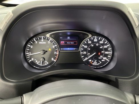 Used 2020 Nissan Pathfinder Platinum FWD image 20
