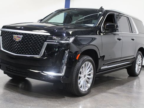 Used 2023 Cadillac Escalade ESV Premium Luxury w/ Performance Package AWD/4WD image 6